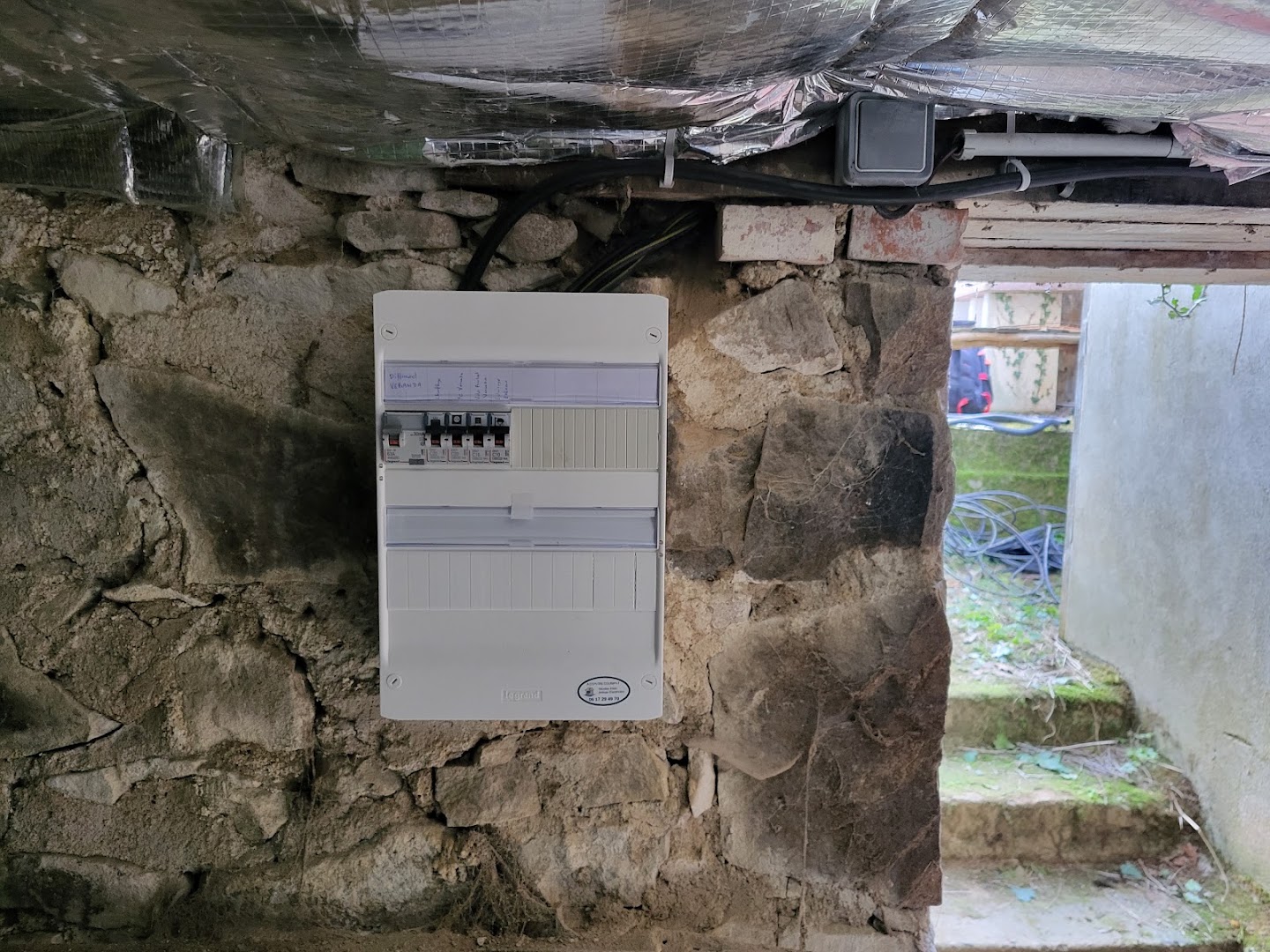 A Contre Courant - Electricien — Photos 5